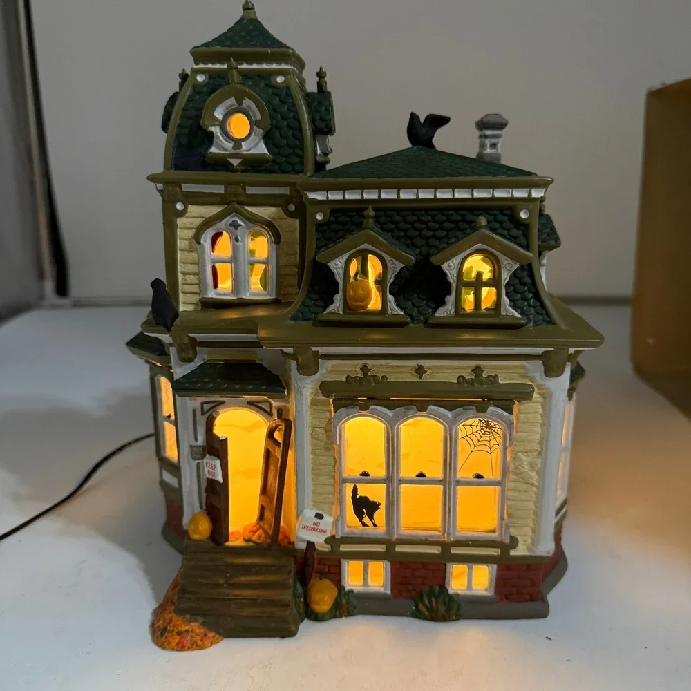 Dept 56 Haunted Mansion Snow Village 54935 With Box Tested Working